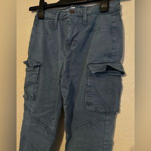 Cargo skinny jeans with pockets
